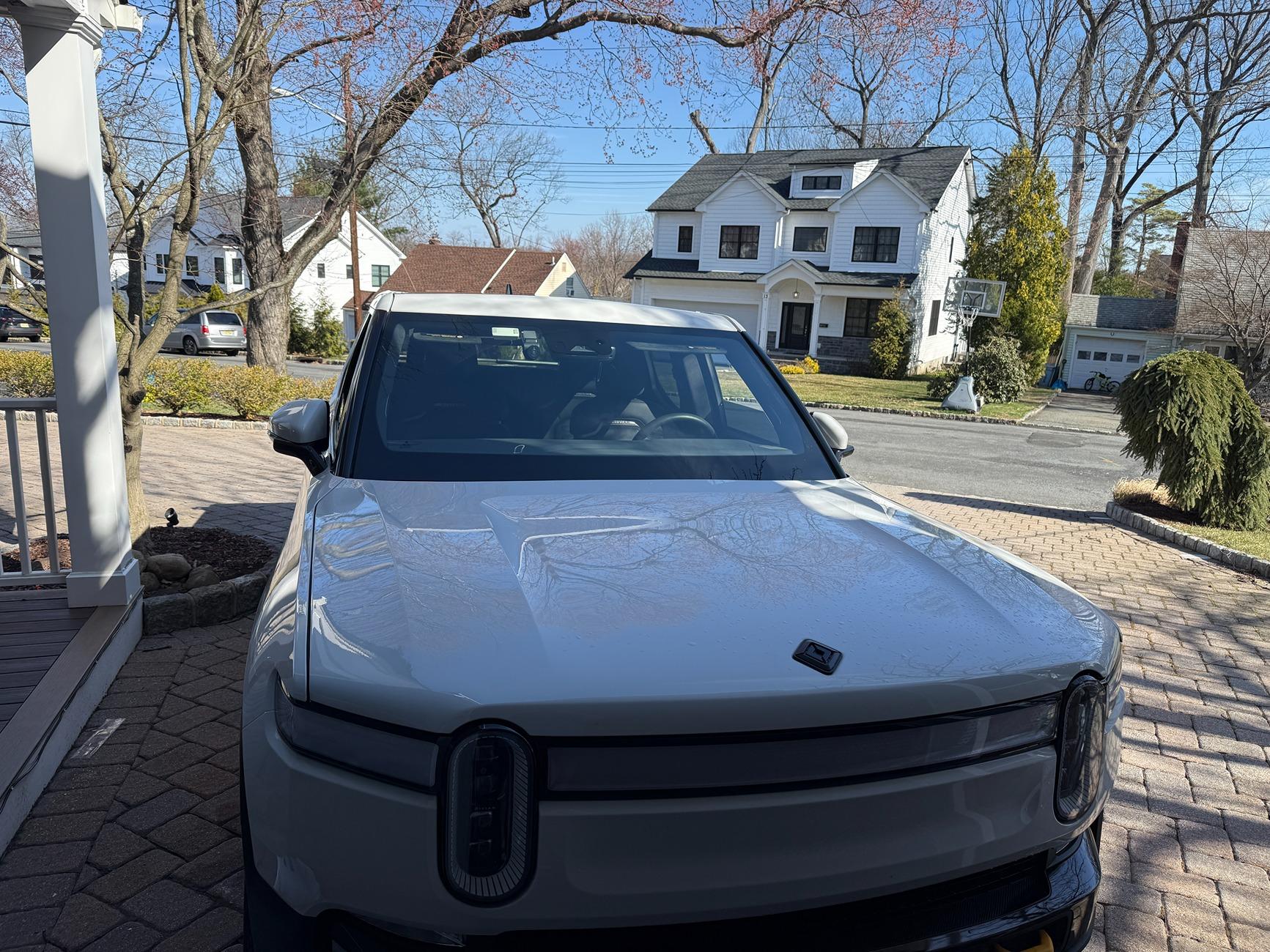 Rivian R1T R1S Black Badging How-To 20250325_142709484_iOS