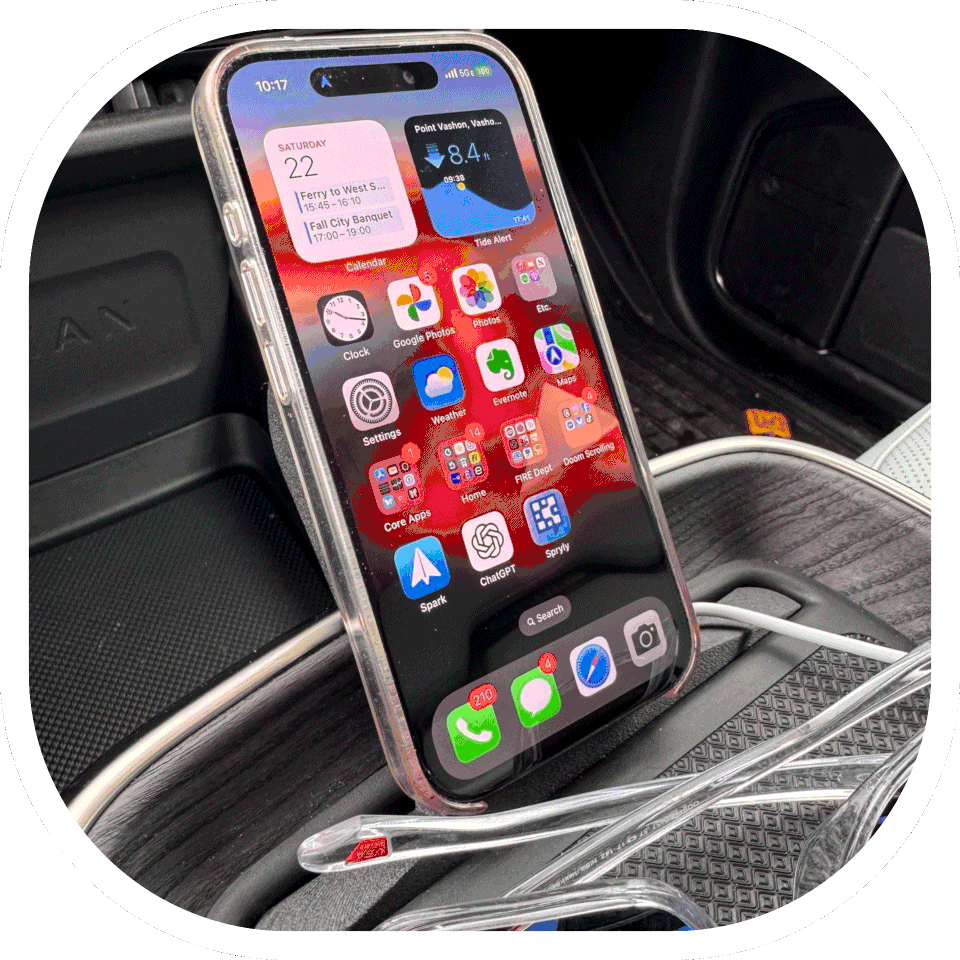 Rivian R1T R1S New MagSafe center console iPhone holder GMP_U2F2ZUdIMDE=