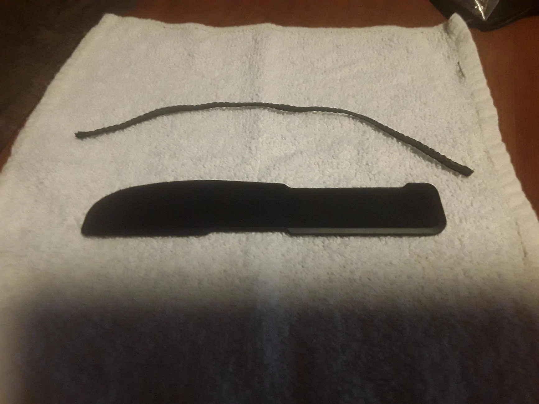 Rivian R1T R1S Dashboard Rattle - Solved using rubber seal strip 17429379336344396222183333832415