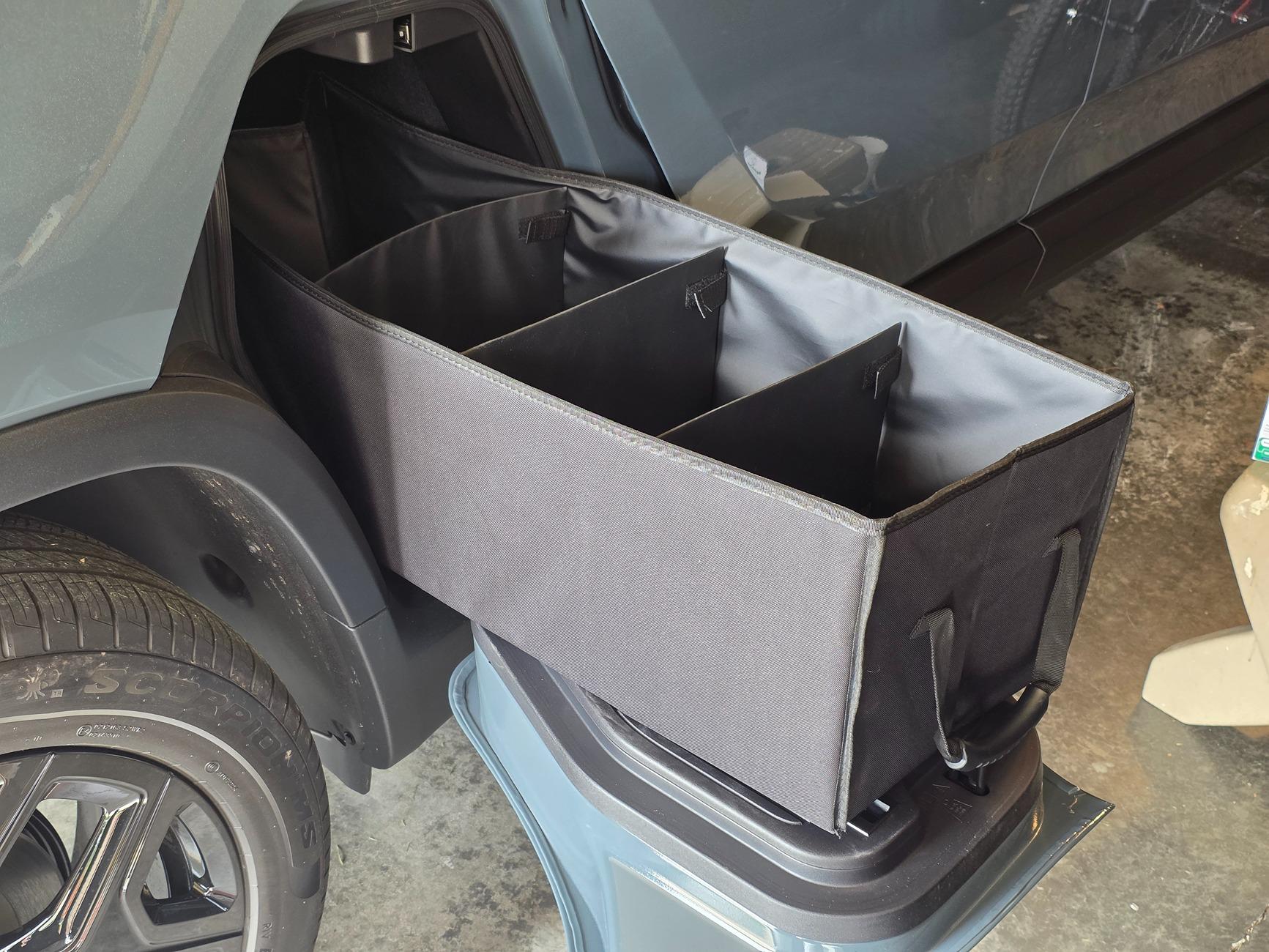Rivian R1T R1S Gear Tunnel Confessionals 1000000353