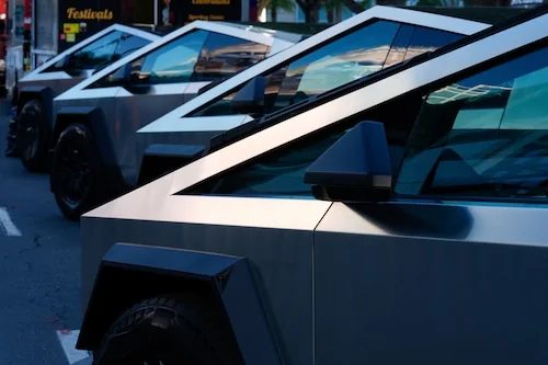 Rivian R1T R1S Tesla trade-ins data 5HWNEPQPN5HHJMUTNRCKH347YA