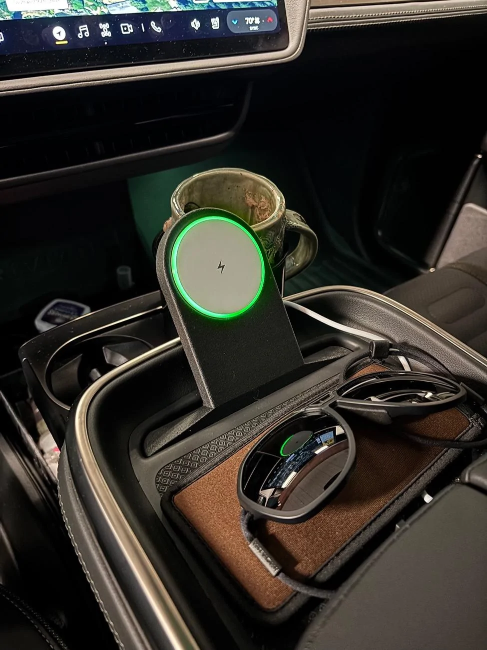 Rivian R1T R1S Cellphone Holder/Charger - my recommendations IMG_0688