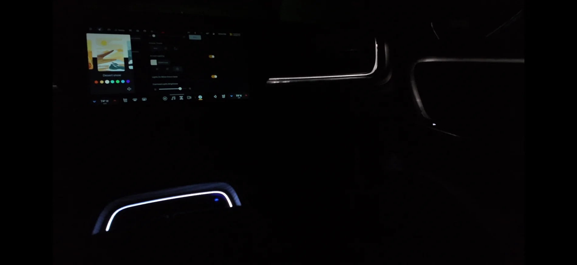 Rivian R1T R1S Hansshow Rivian Phone Charging Pad IMG_1586