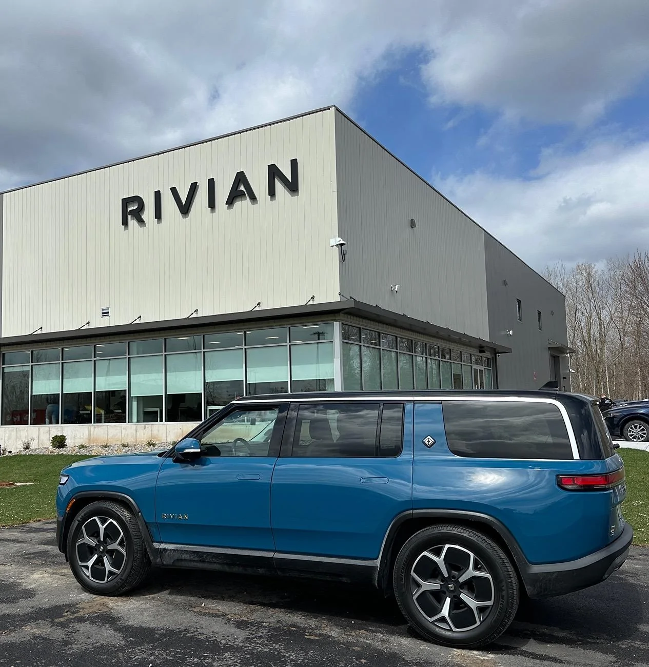 Rivian R1T R1S East Syracuse, NY IMG_6328