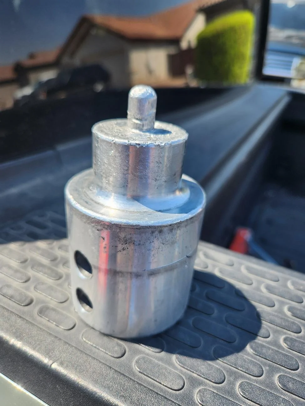 Rivian R1T R1S How does Rivian do when removing rock sliders? Rivian Jack Puck 2