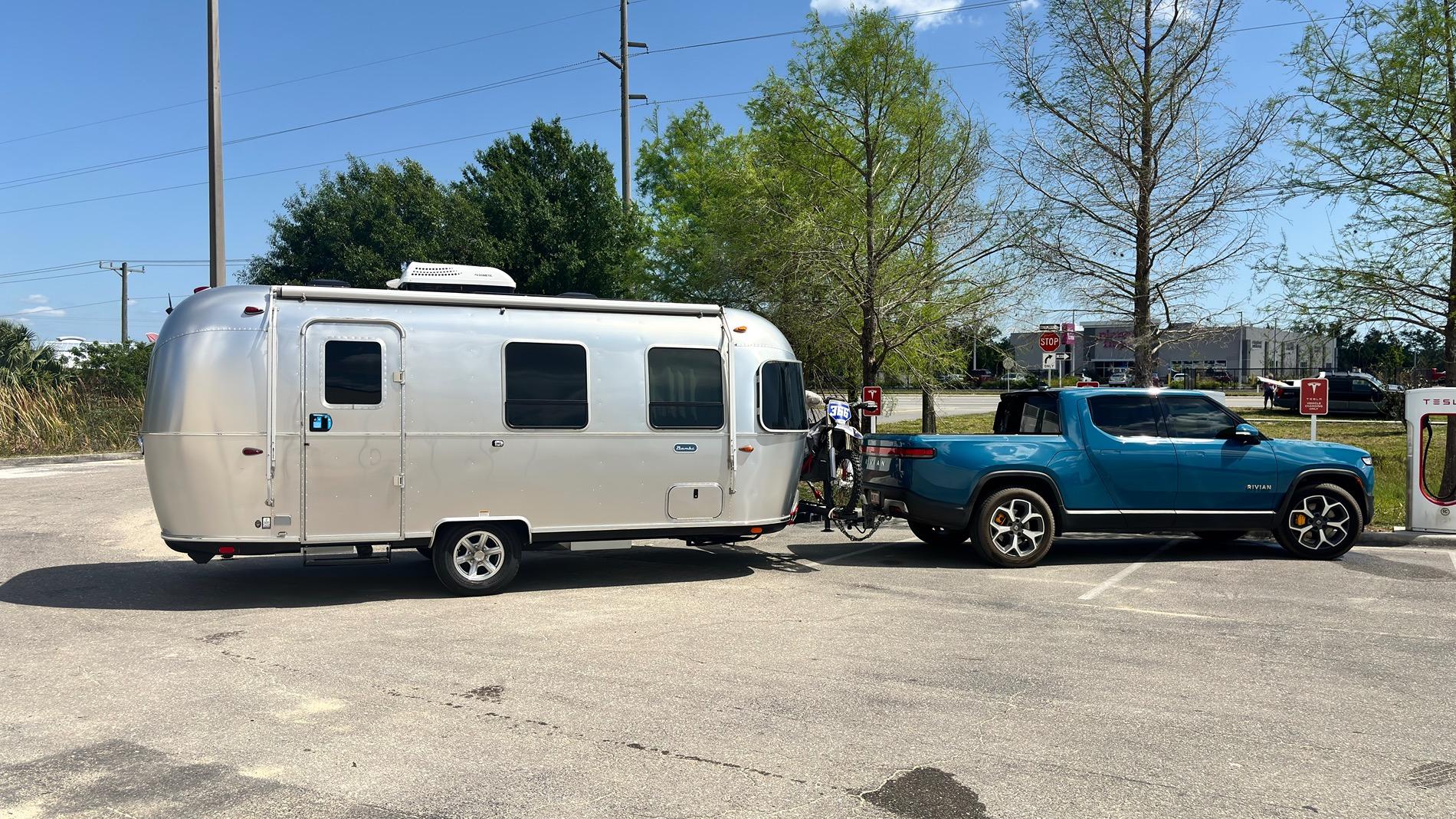 Rivian R1T R1S Towing + Efficiency: Please post your experience! IMG_2828