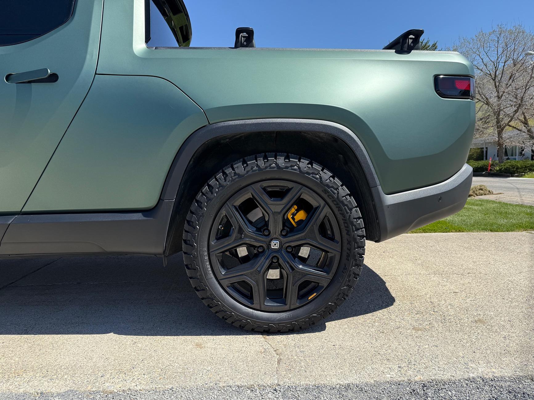 Rivian R1T R1S Installed the new Pirelli Scorpion XTM today! IMG_6313
