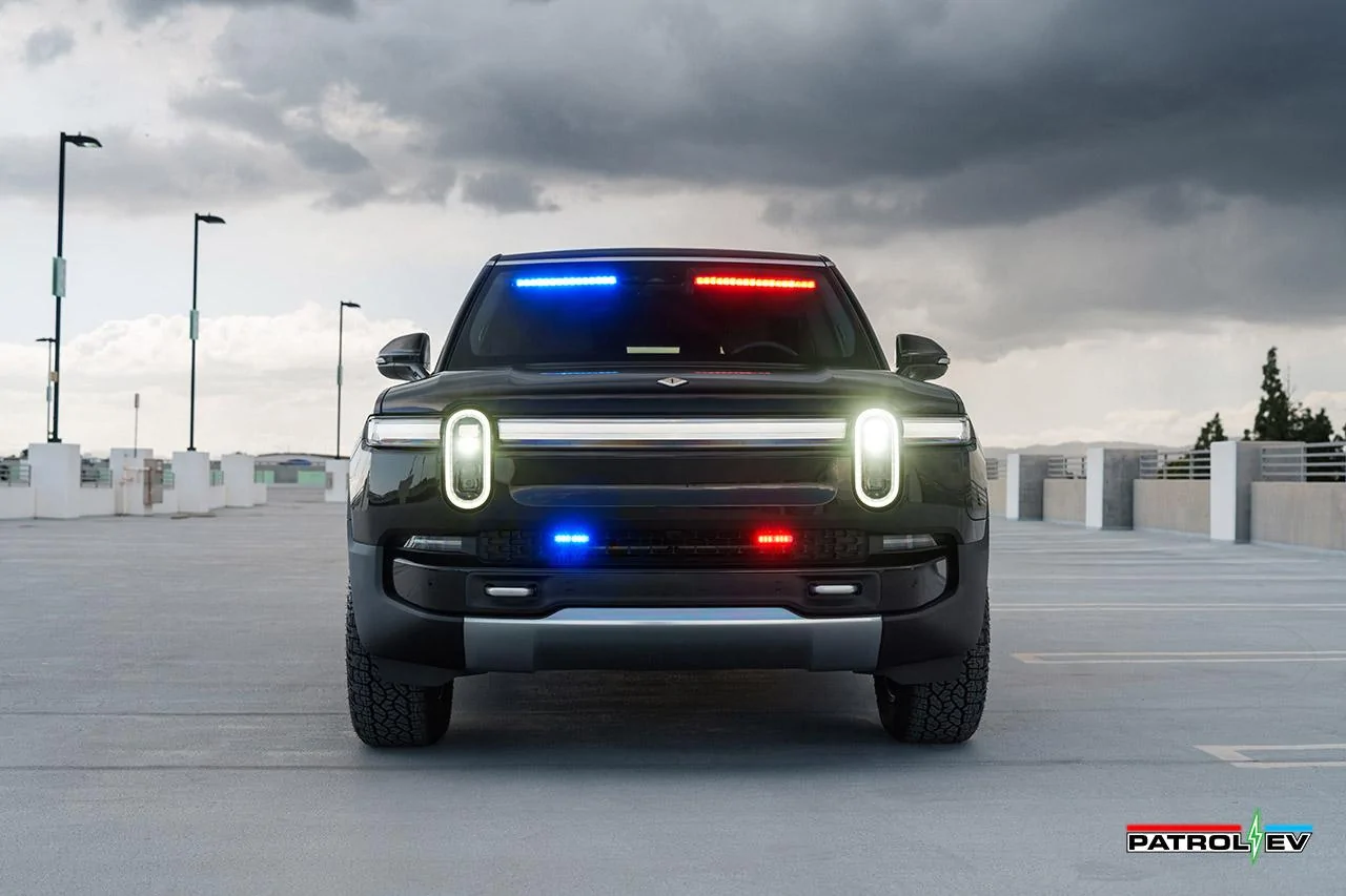 Rivian R1T R1S Upfit for Duty! 🚨 Rivian R1S gets full bulletproof package & municipal lighting / siren package from PatrolEV division of EV Sportline patrol-ev-midnight-black-rivian-r1s-police-pursuit-fleet-wm-4