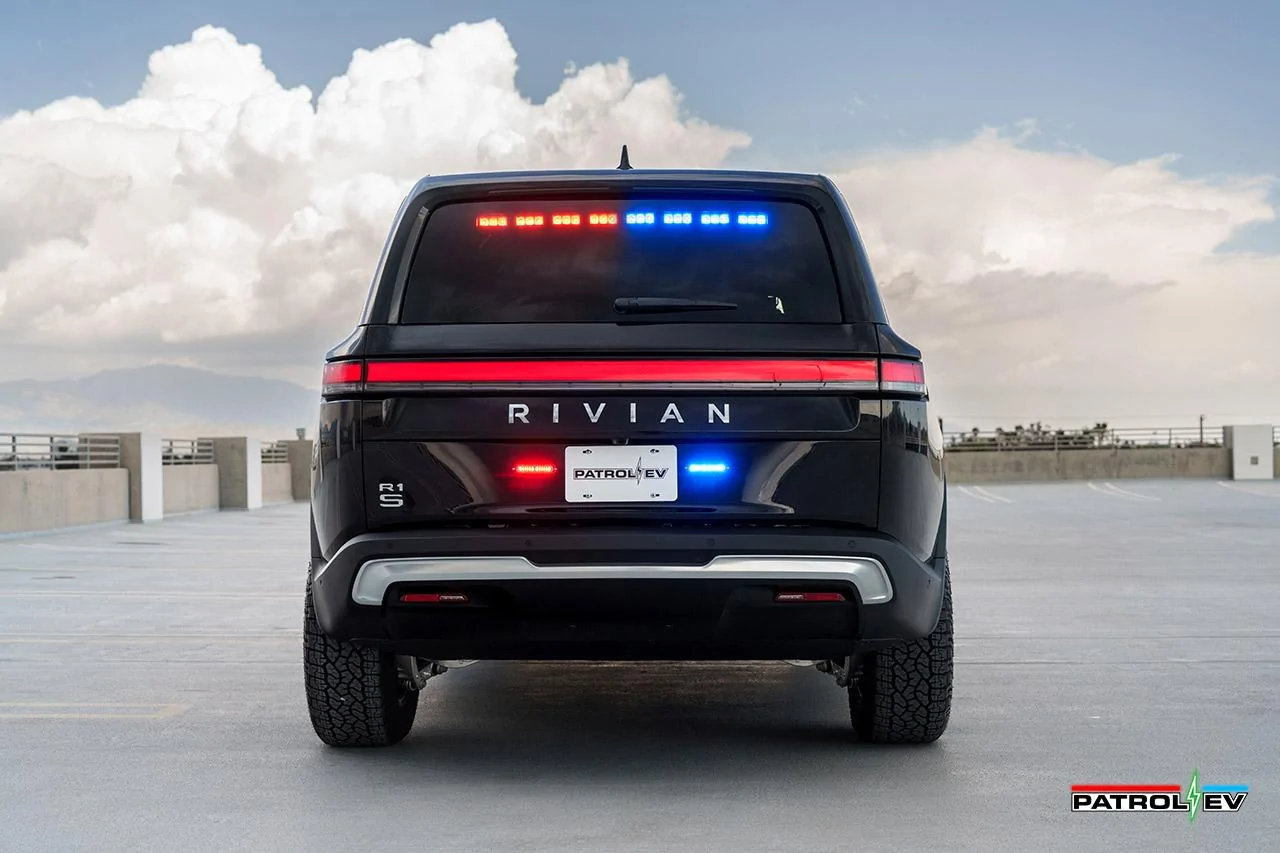 Rivian R1T R1S Upfit for Duty! 🚨 Rivian R1S gets full bulletproof package & municipal lighting / siren package from PatrolEV division of EV Sportline patrol-ev-midnight-black-rivian-r1s-police-pursuit-fleet-wm-5