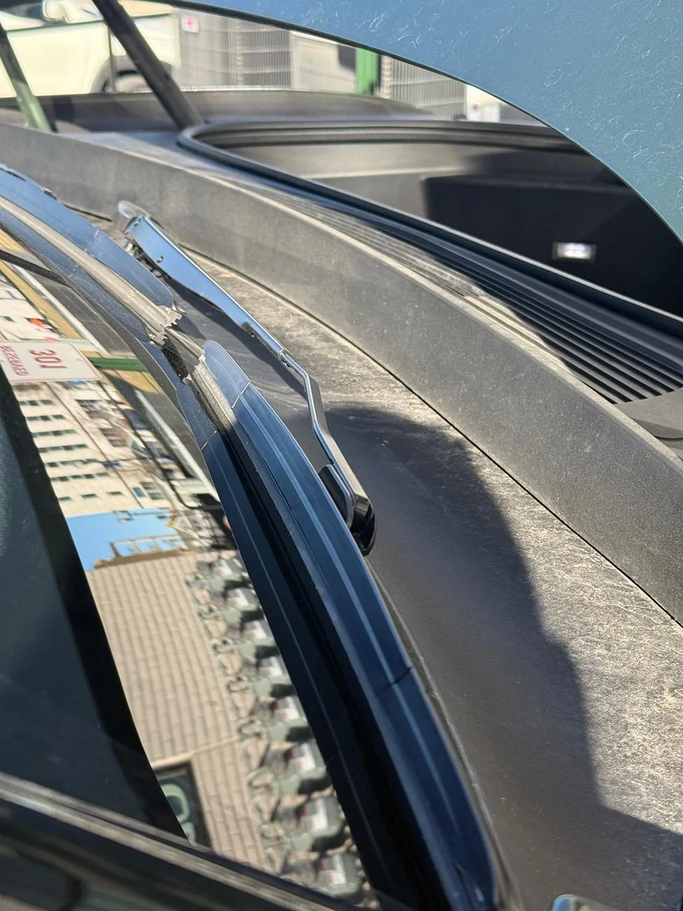 Rivian R1T R1S Trying to find a rattle - is this normal? IMG_5192