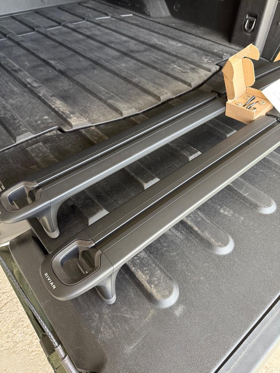 Rivian R1T R1S Dark Crossbars + Extra Cores IMG_0567