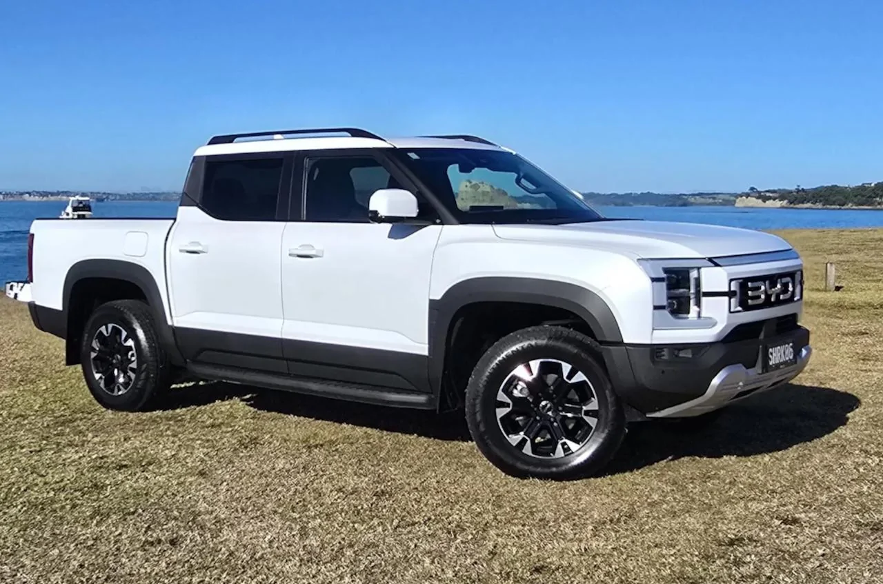 Rivian R1T R1S BYD Shark on the Road Very Nice 20250322_094417-scaled