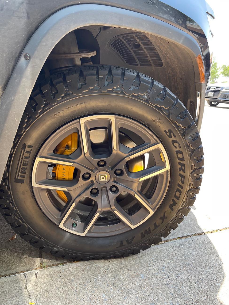 Rivian R1T R1S Random Rivian Photos of the Day - Post Yours! 📸 IMG_4418