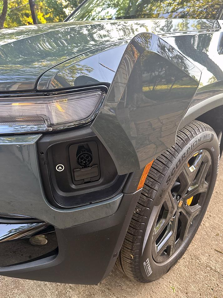Rivian R1T R1S Charging port door will not close IMG_0908