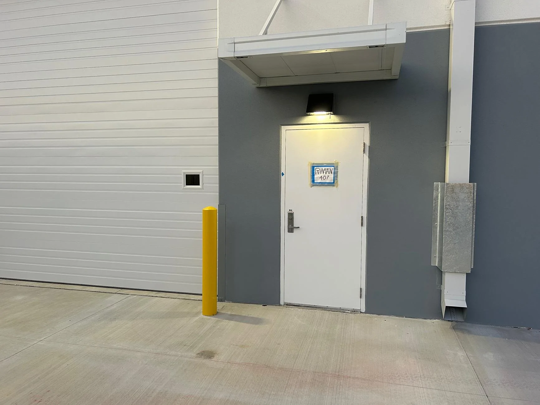 Rivian R1T R1S Fort Myers service center IMG_4319
