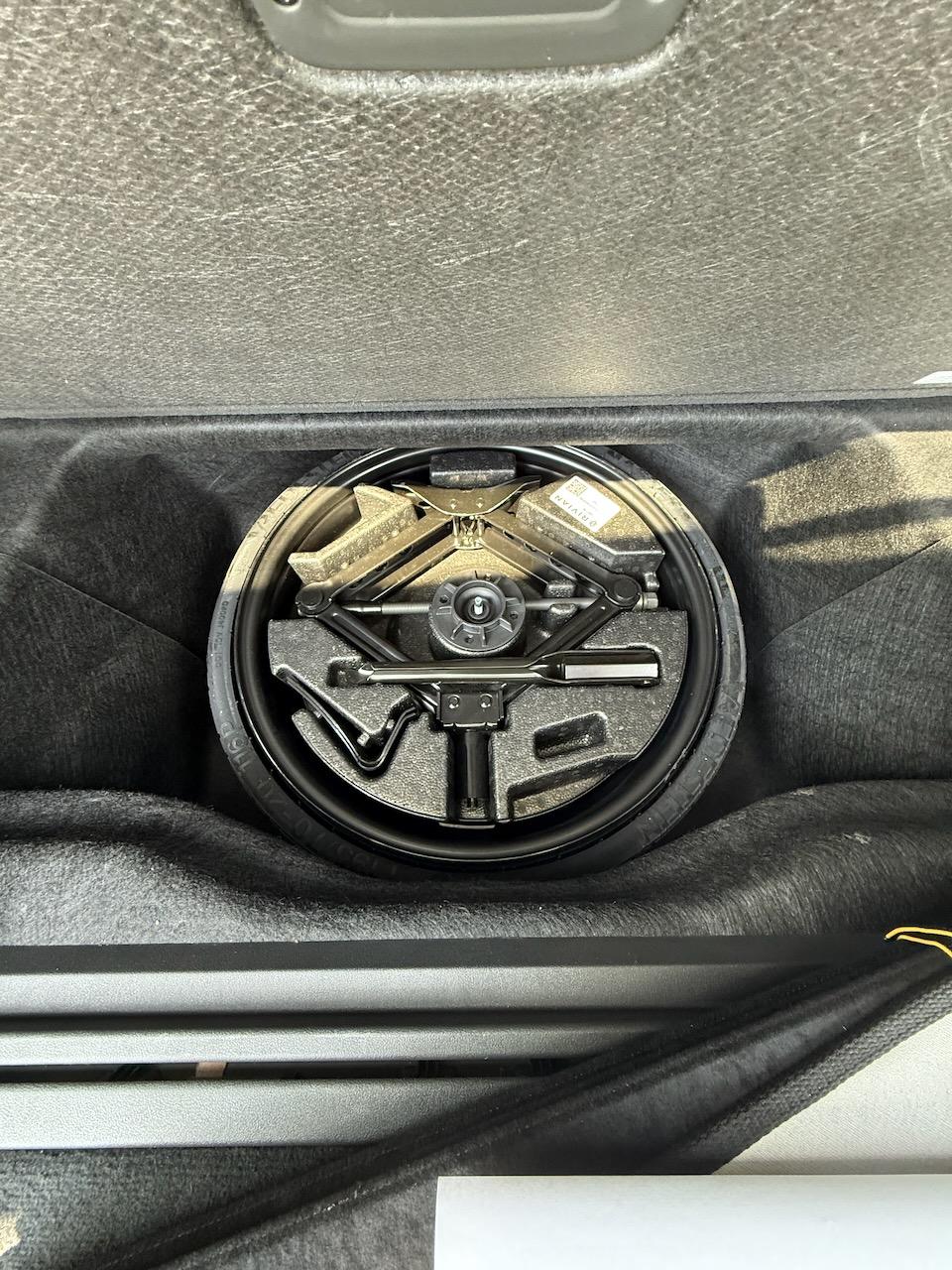 Rivian R1T R1S Dumb Spare Question - Does it come with a cover/tray? rivspare - 1