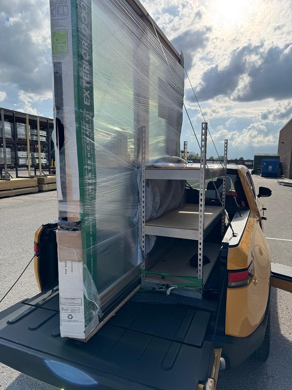 Rivian R1T R1S Anyone transported a sliding glass door? IMG_2039