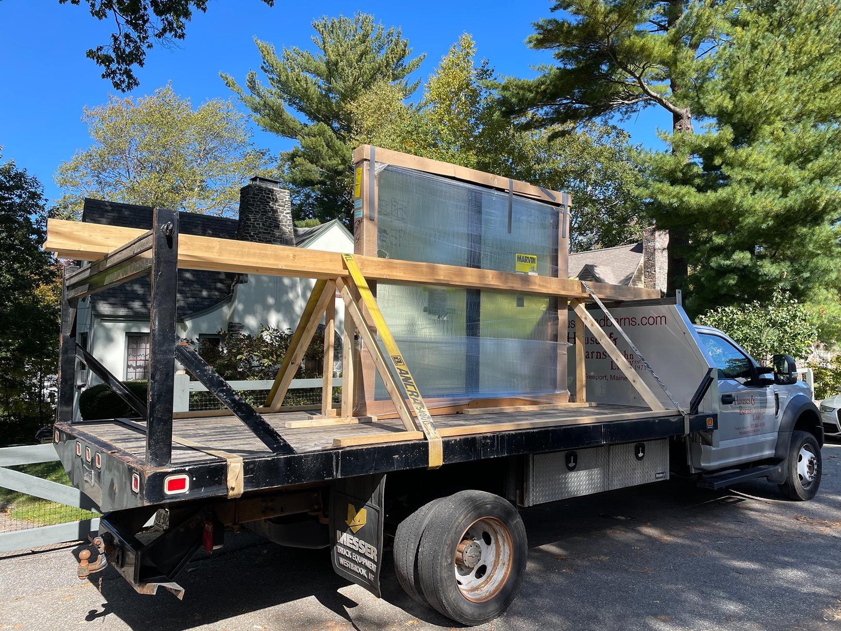 Rivian R1T R1S Anyone transported a sliding glass door? tempImagePLqQm7