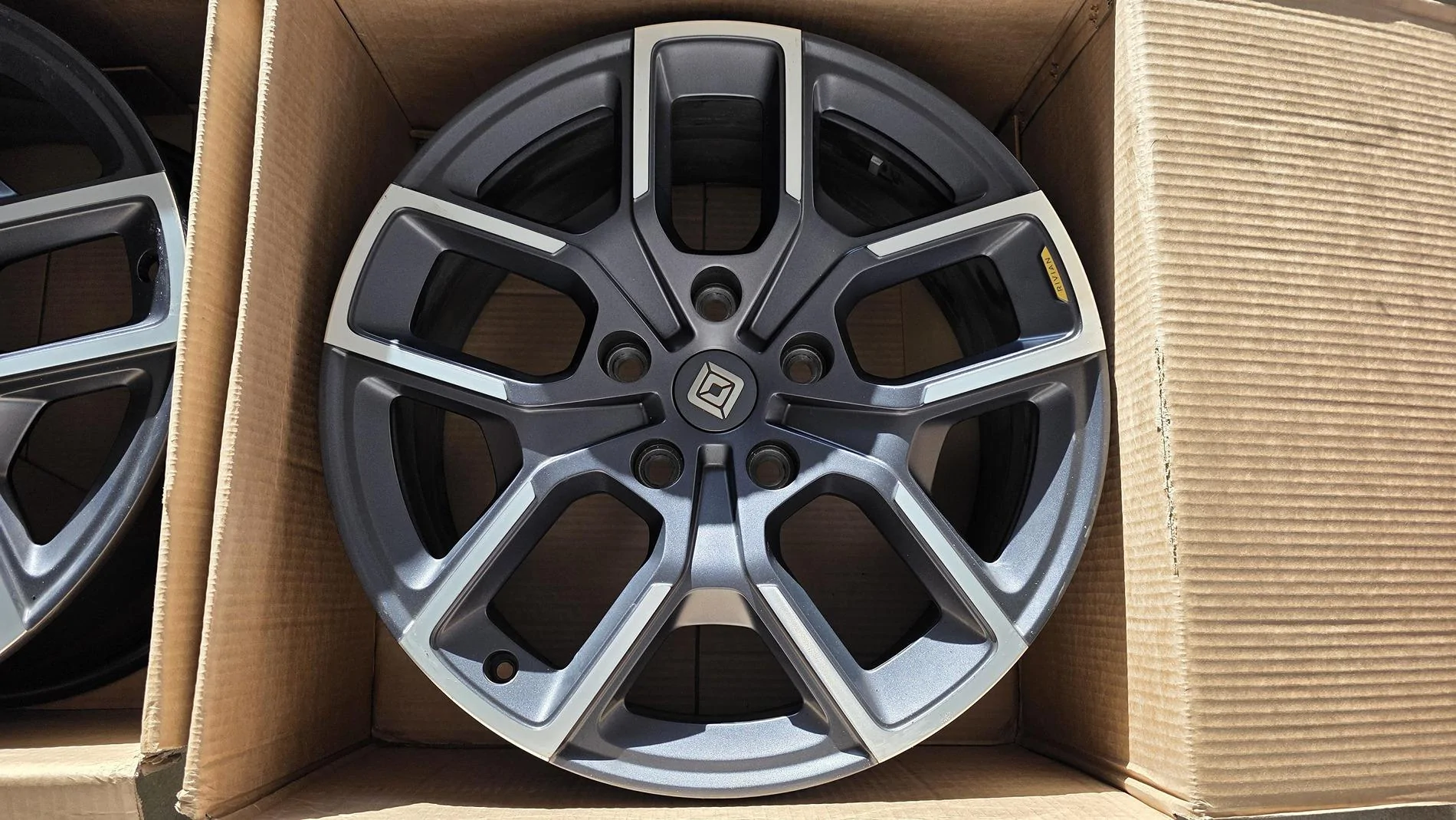 Rivian R1T R1S WTB - 20" OEM Wheel Set rivian_at_wheel_3