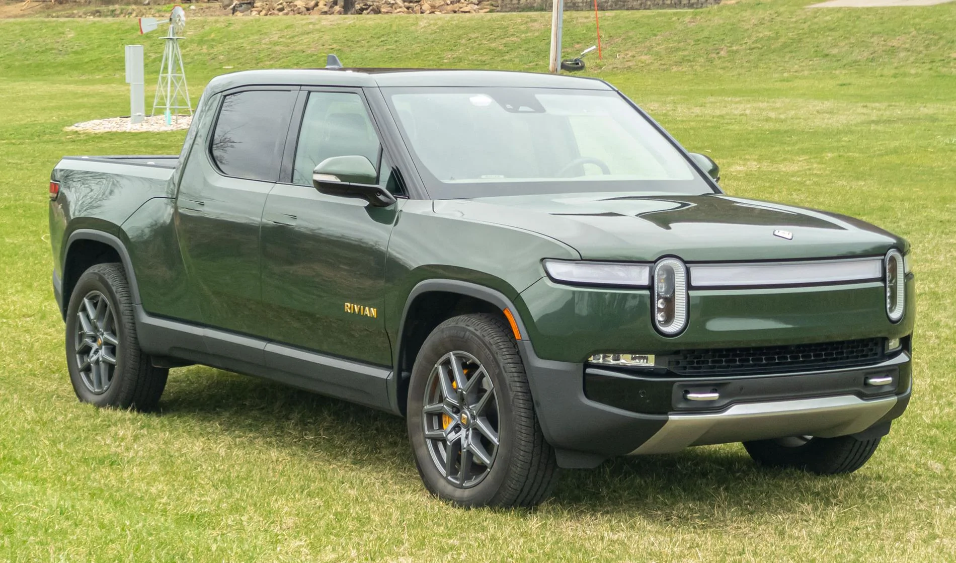 Virginia - [Available May] - $52k - 2022 R1T Green/Green ~40k miles ...