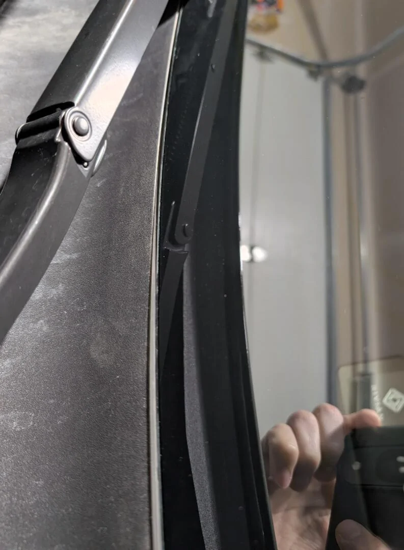 Rivian R1T R1S Windshield replacement - Safelite -- aftermarket vs OEM glass? 1000003686