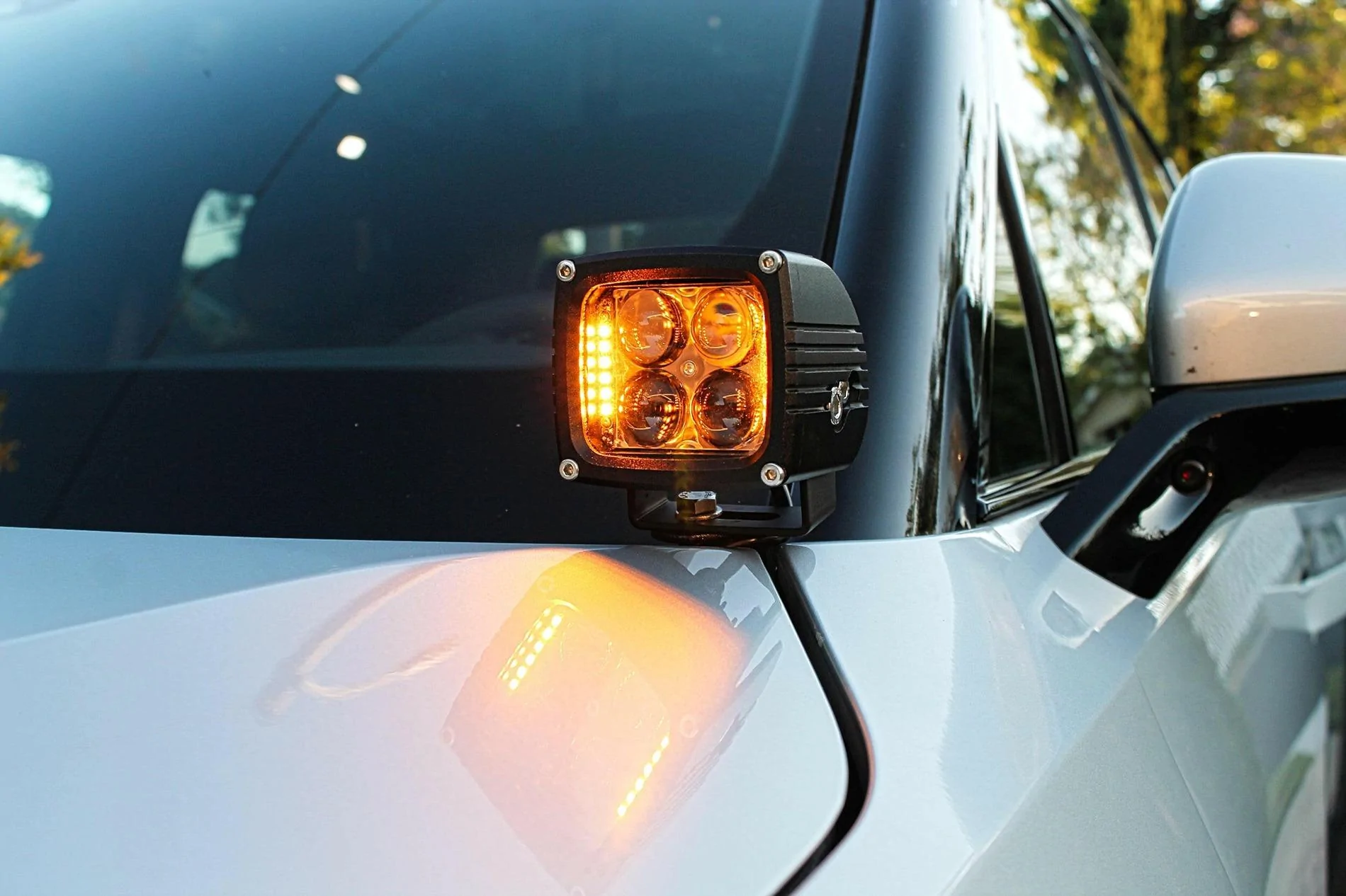 Rivian R1T R1S Which Ditch Light Brackets to buy? amber