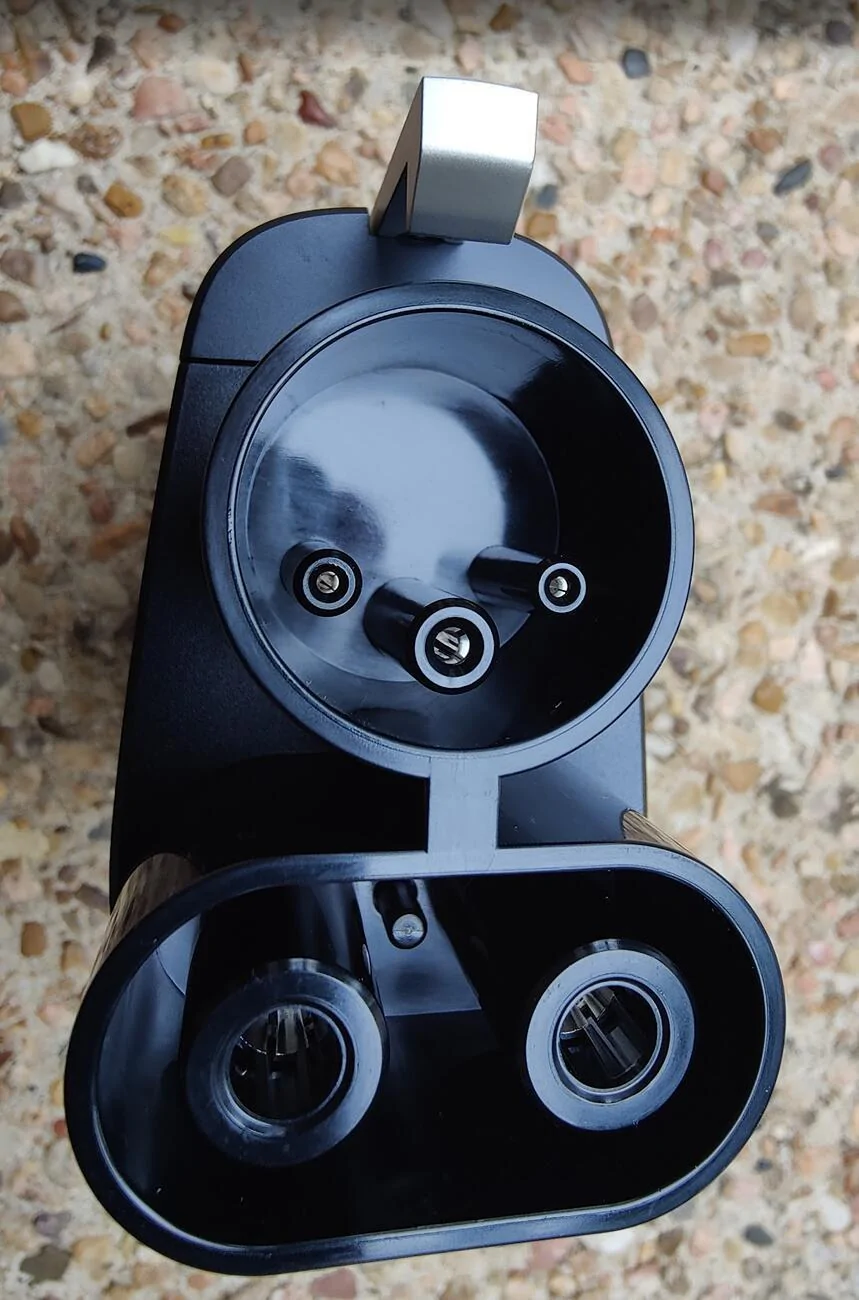 Rivian R1T R1S FS: NACS Adapter (150$) ?hash=1889f2d701a0f8dd133f23e5b48311b4