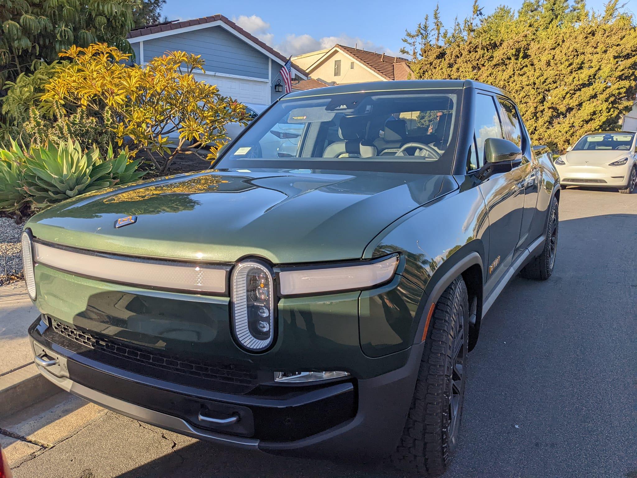 Rivian R1T R1S FOREST GREEN R1T Photos 270145601_10159686984678187_8118074819076416708_n