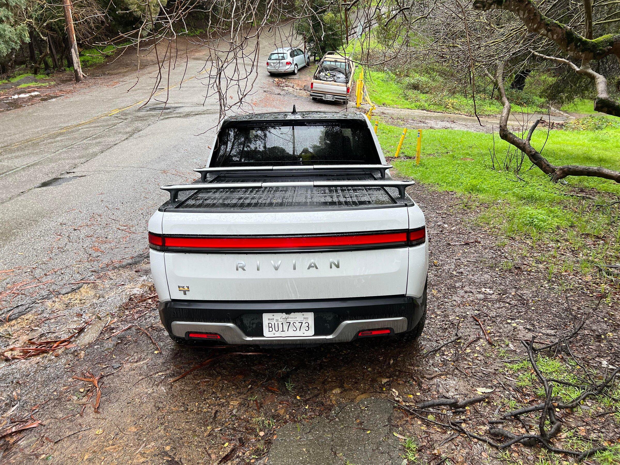 Rivian R1T R1S GLACIER WHITE R1T  Photos x107nymawj881