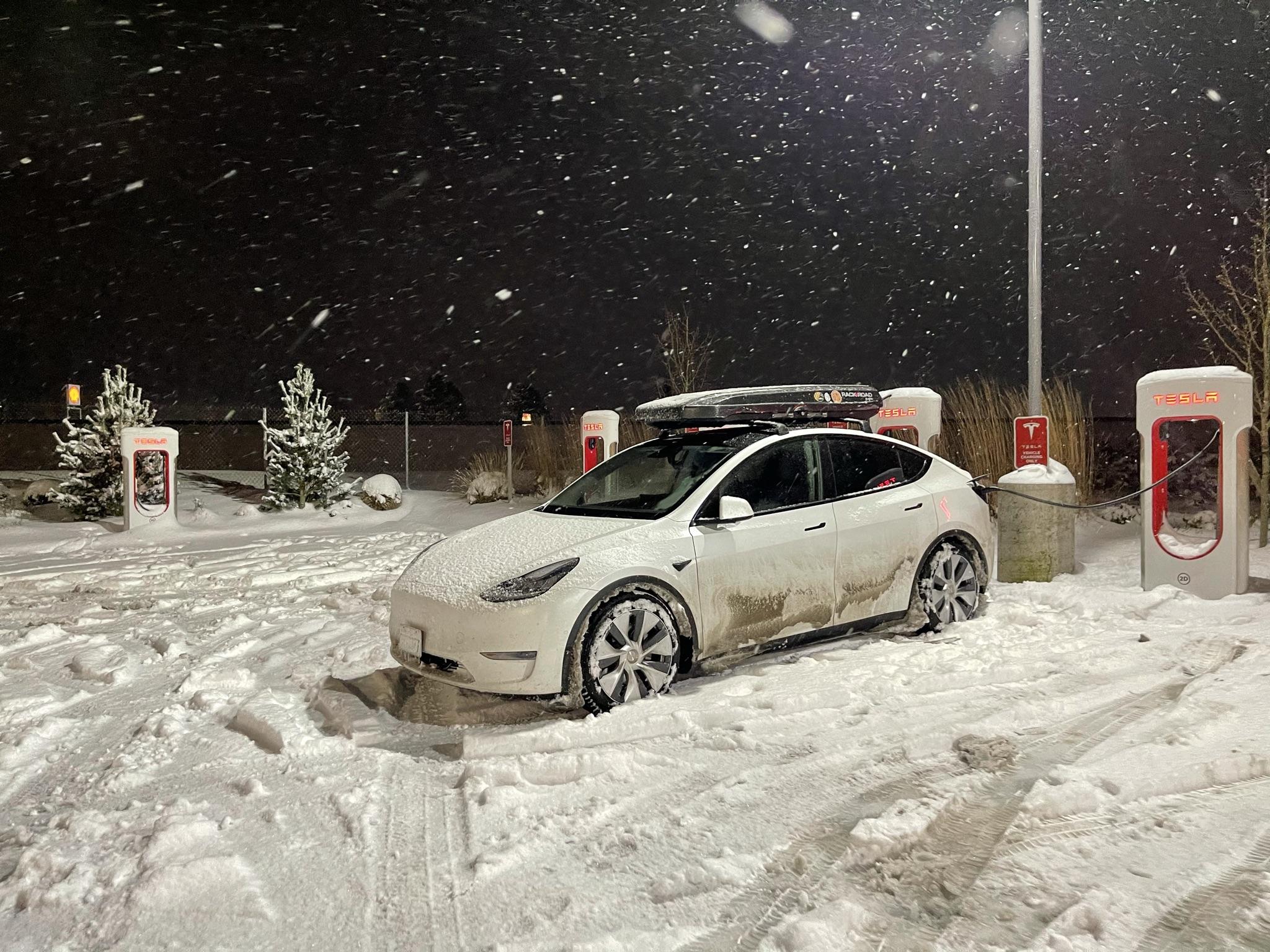 Rivian R1T R1S Winter ski trip range - w/ snow tires, roof box, low temperatures etc. ? 79D6D0FB-37E6-4572-823C-ECAABF5D1BF5