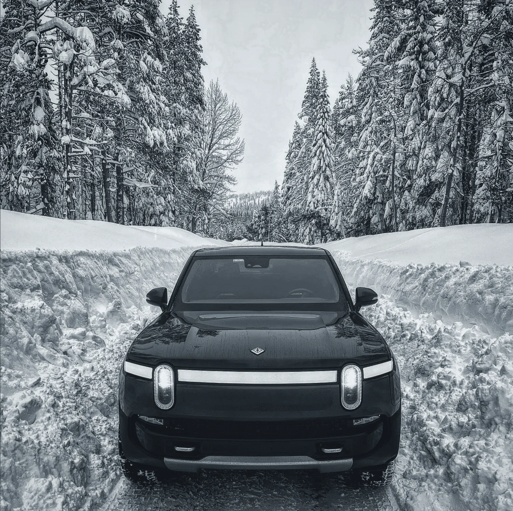 Rivian R1T R1S Real Rivian Photos & Videos 1641144552747