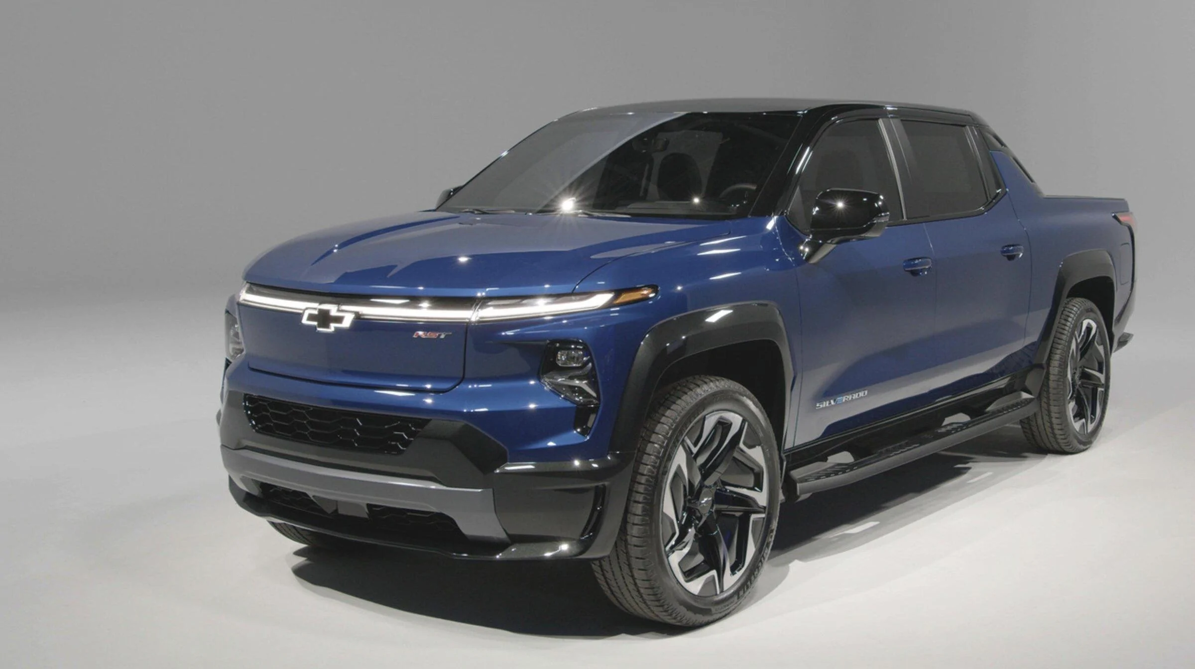 Rivian R1T R1S Meet the new SilvErado! 63B5FAFF-EBE2-4B17-8FDF-B11C63A165C0