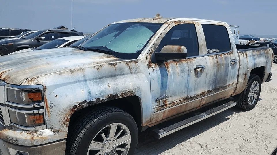 Rivian R1T R1S Meet the new SilvErado! 1641408669655