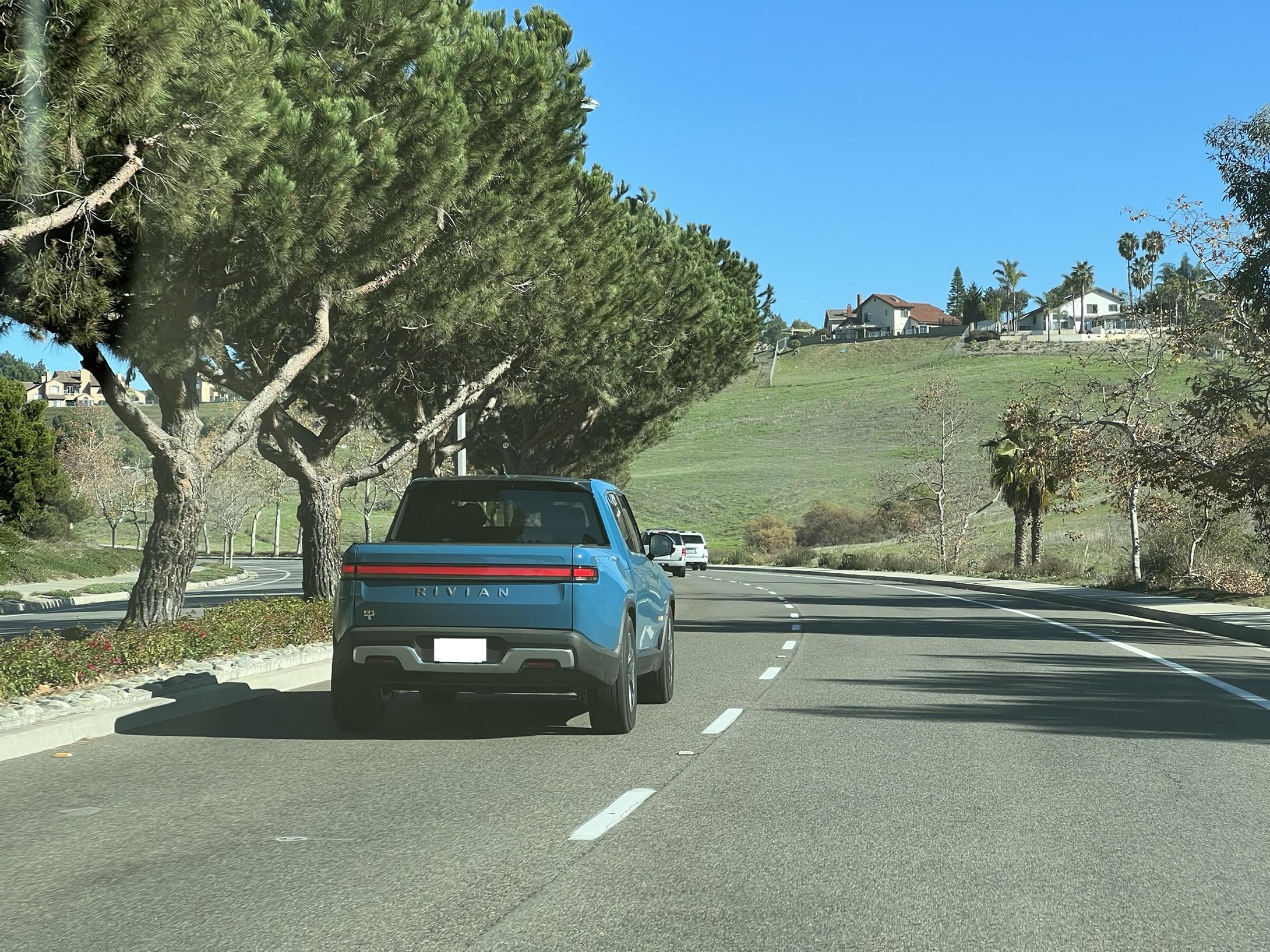Rivian R1T R1S Real Rivian Photos & Videos A7BF719D-FB8C-453C-AF75-AAFD849B9030