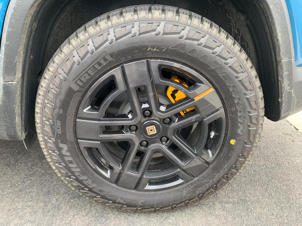 Rivian R1T R1S Real Life Photos of the Rivian Wheels / Rims Options [Compilation] Rivian 20%22 Black Wheels
