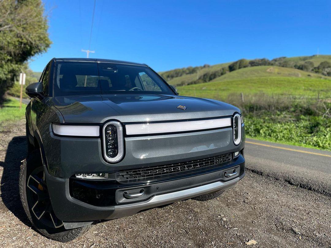 Rivian R1T R1S El CAP GRANITE Rivian Photos 271463870_661023118262145_8911693633405604618_n