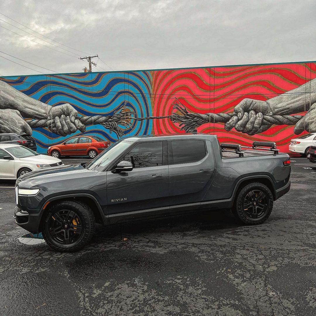 Rivian R1T R1S El CAP GRANITE Rivian Photos 269756859_4684354634940949_8859218439189550704_n