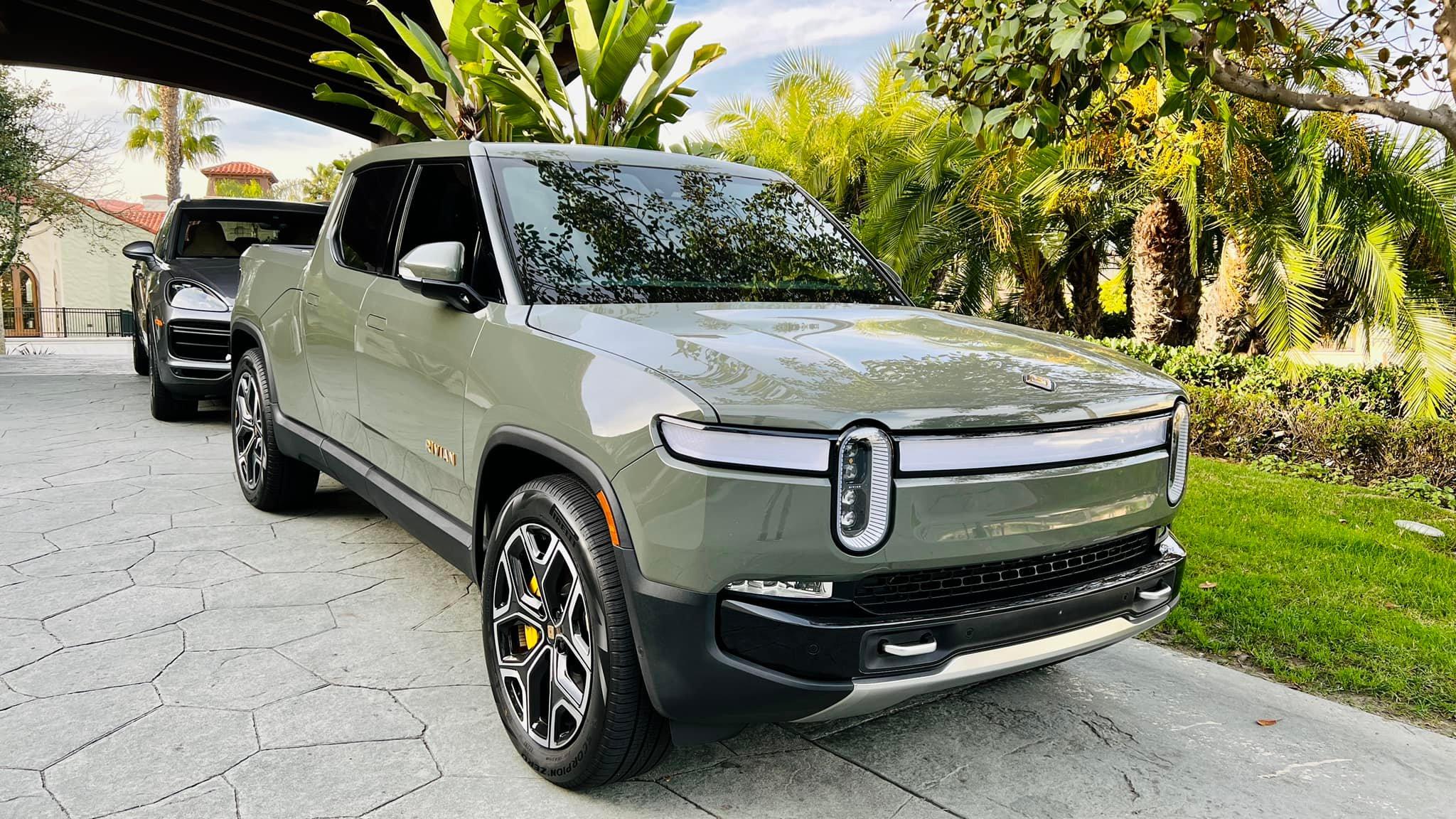Rivian R1T R1S LAUNCH GREEN R1T Photos 271851285_4946706862091796_4903939581721623888_n