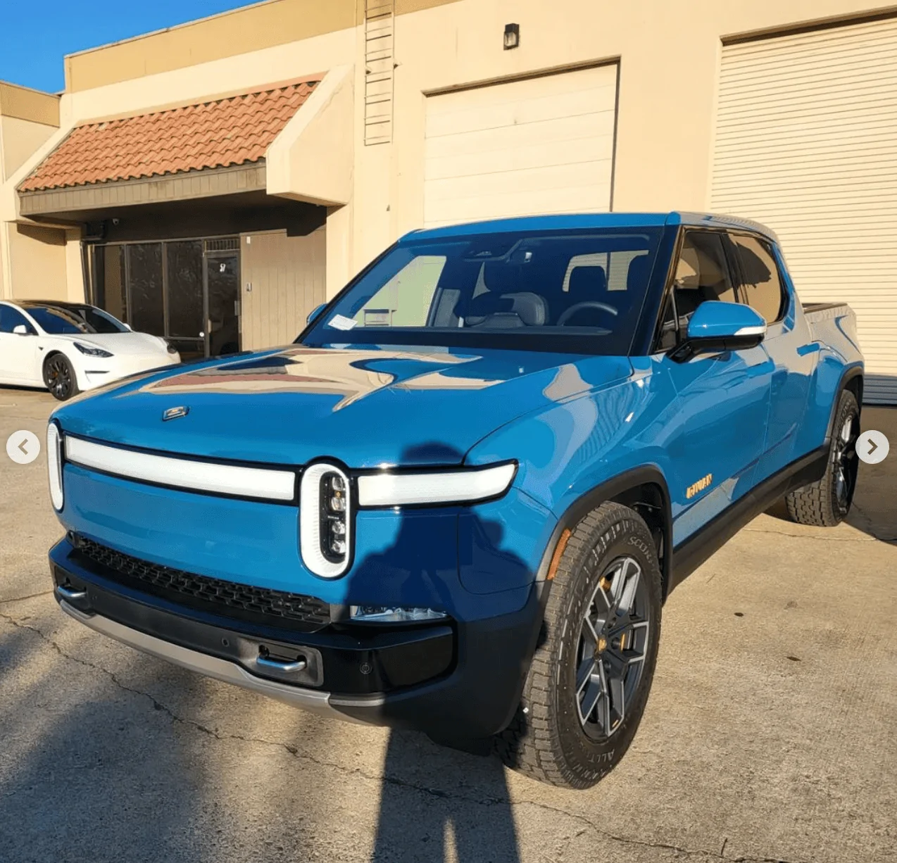 Rivian R1T R1S RIVIAN BLUE Rivian Photos Screen Shot 2022-01-14 at 2.48.49 PM