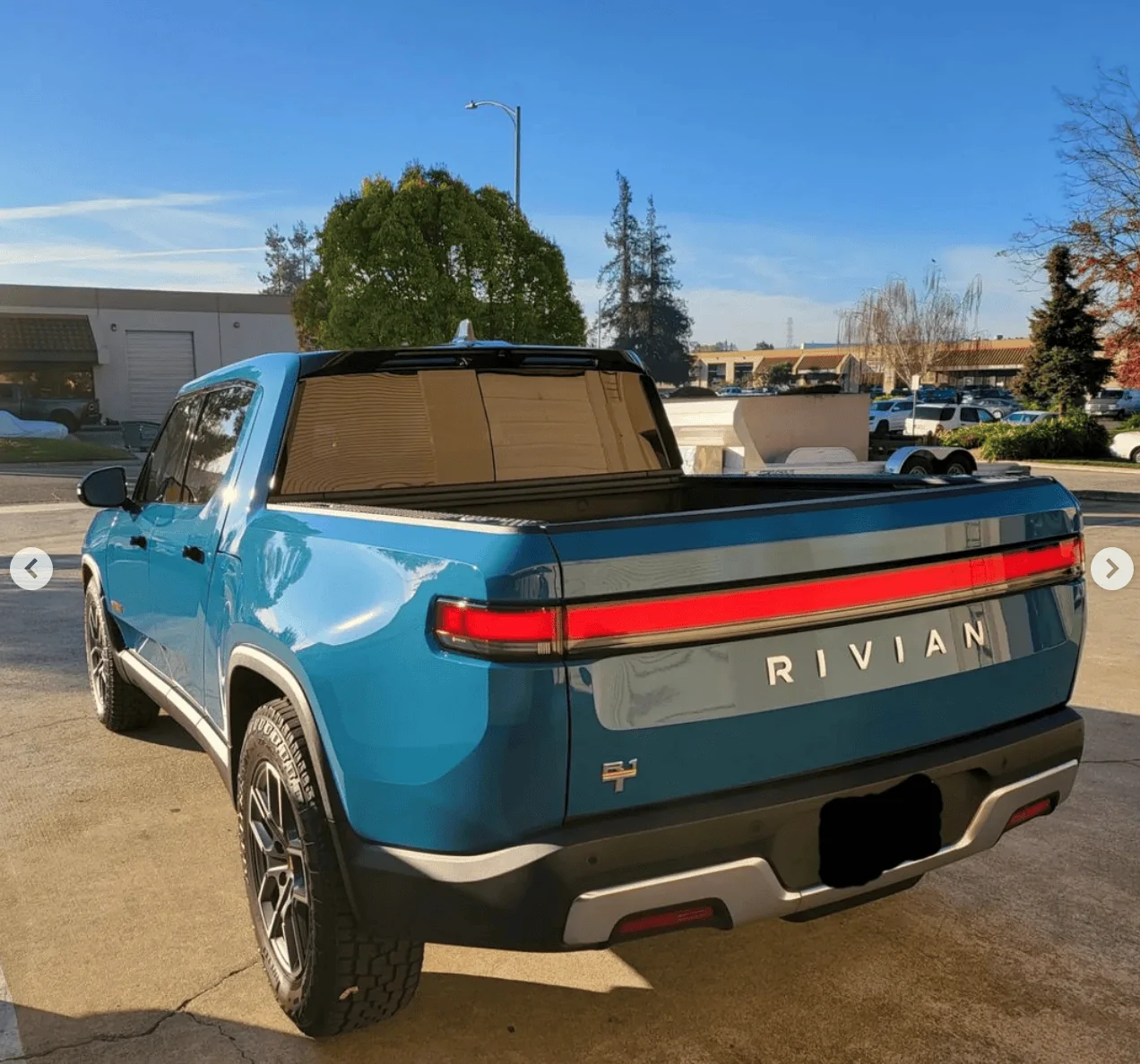 Rivian R1T R1S RIVIAN BLUE Rivian Photos Screen Shot 2022-01-14 at 2.48.56 PM