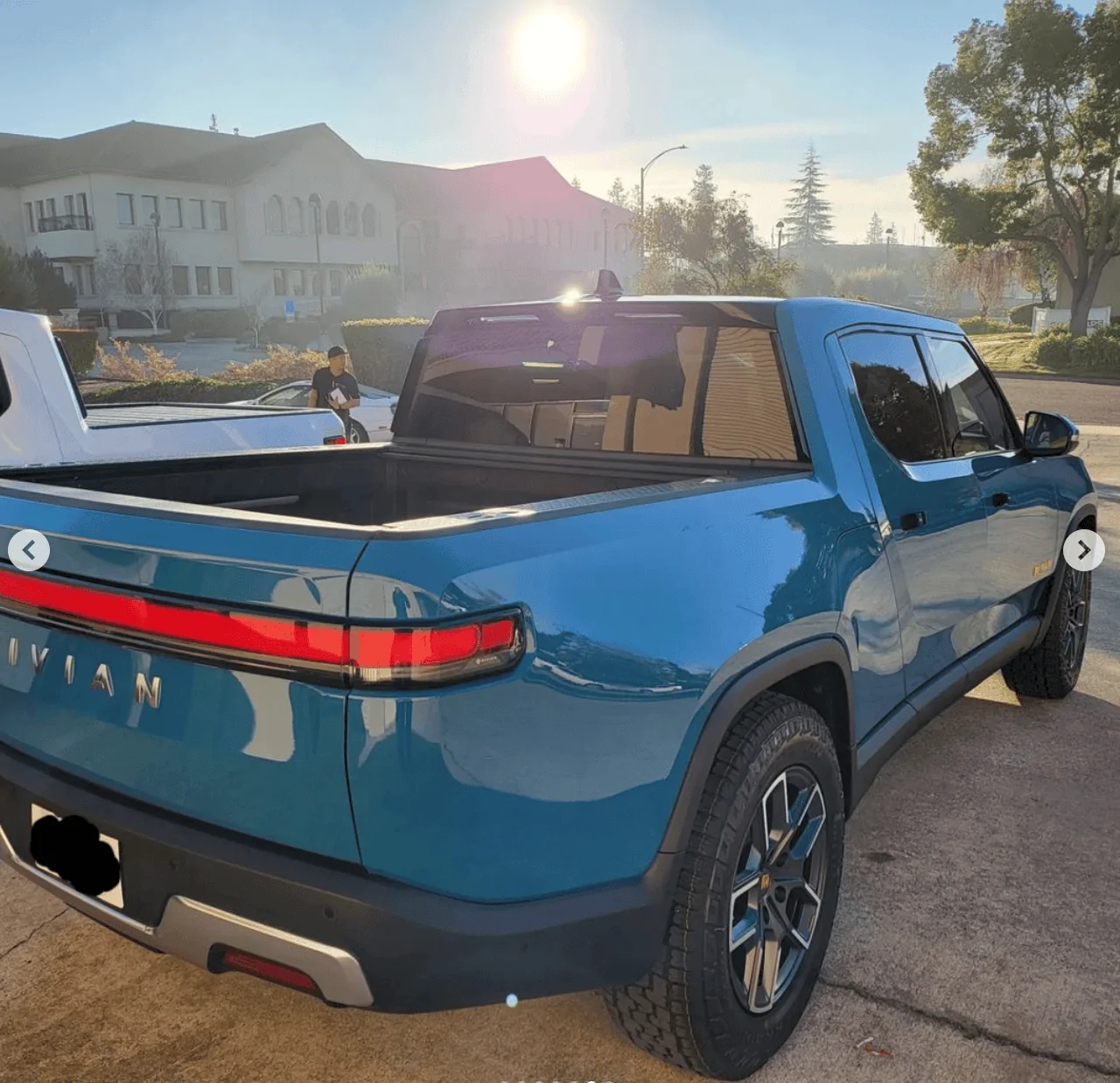 Rivian R1T R1S RIVIAN BLUE Rivian Photos Screen Shot 2022-01-14 at 2.49.11 PM