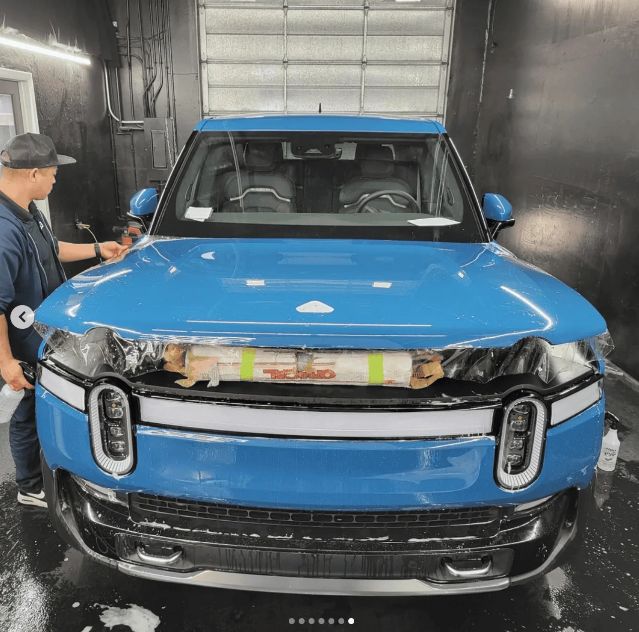 Rivian R1T R1S RIVIAN BLUE Rivian Photos Screen Shot 2022-01-14 at 2.49.21 PM