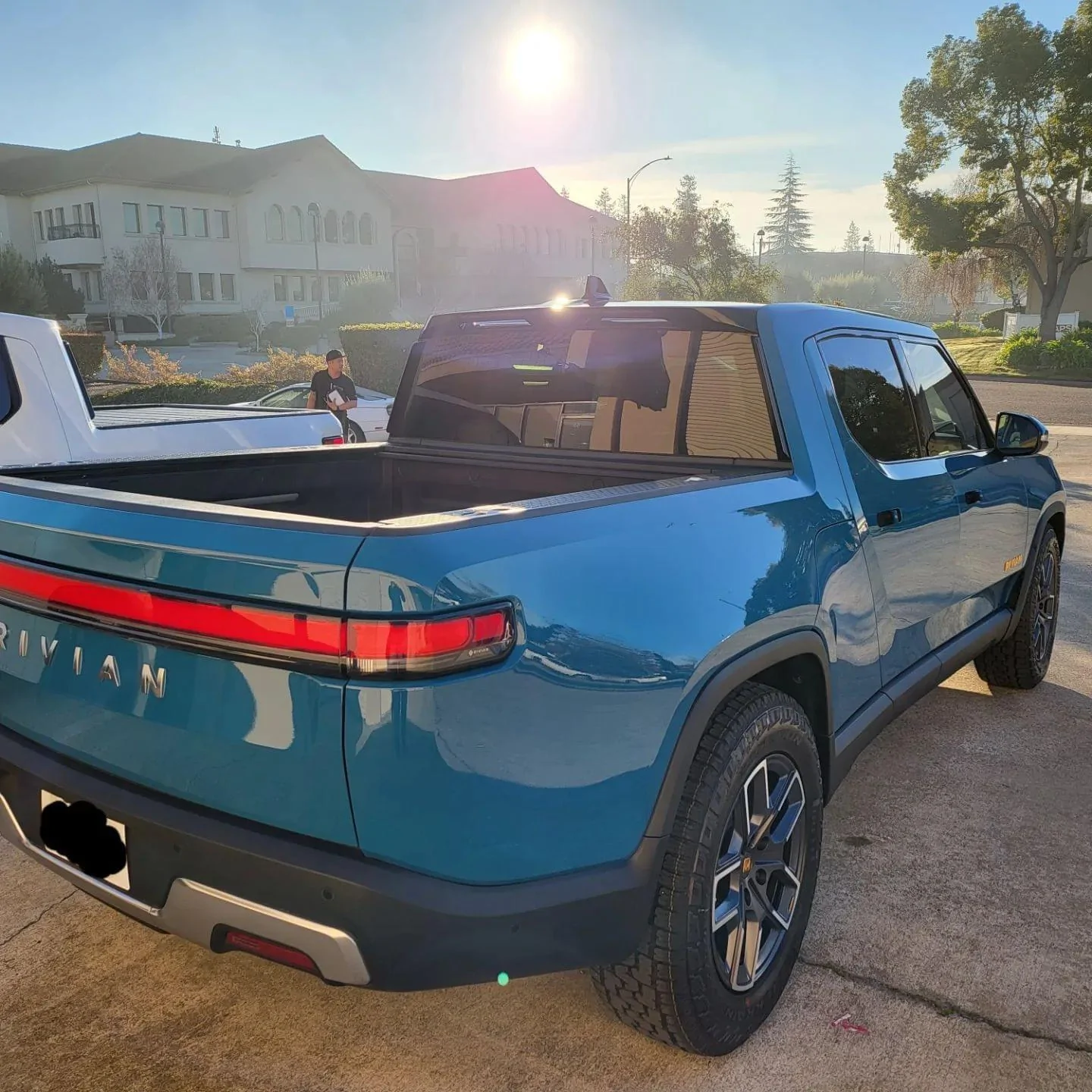 Rivian R1T R1S Real Rivian Photos & Videos 68BF27B1-6EBD-4374-899E-7A81F30A9AAE