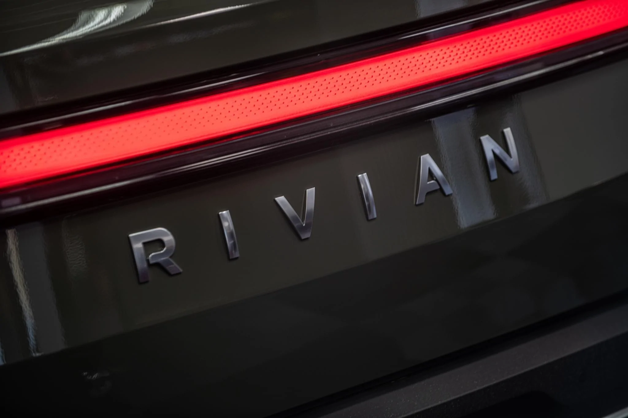 Rivian R1T R1S Real Rivian Photos & Videos EA7009C1-B814-42E6-93DB-9EF2169100DE