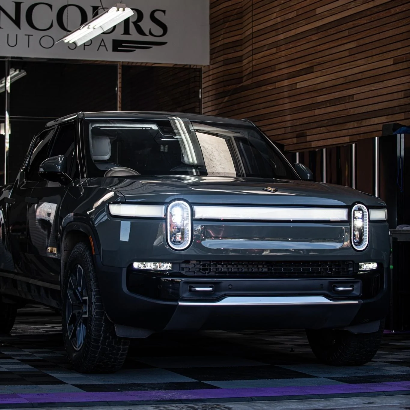Rivian R1T R1S Real Life Photos of the Rivian Wheels / Rims Options [Compilation] EF5EAE4D-F209-4E4D-B268-8D9A4A5B0387