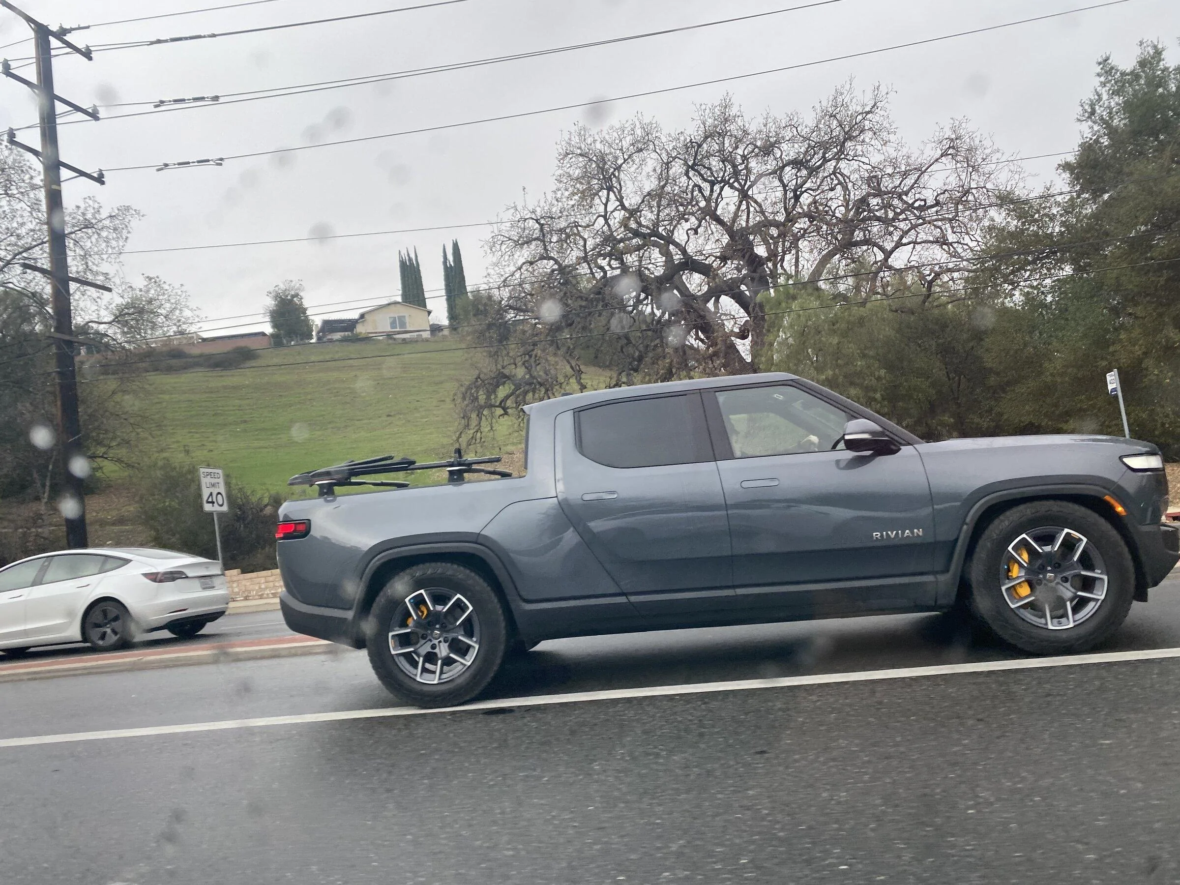 Rivian R1T R1S Real Rivian Photos & Videos 3028659A-6DFB-4D86-AEAC-A665573D7AA2