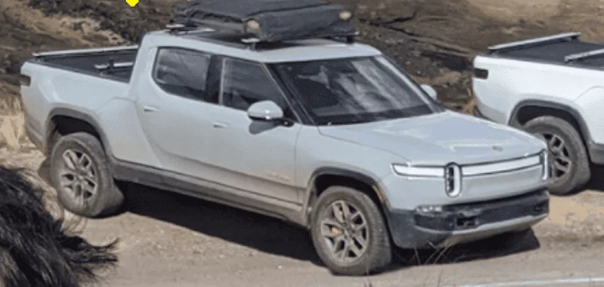 Rivian R1T R1S Is Limestone Accurate in the Configurator? Limestone_closeu