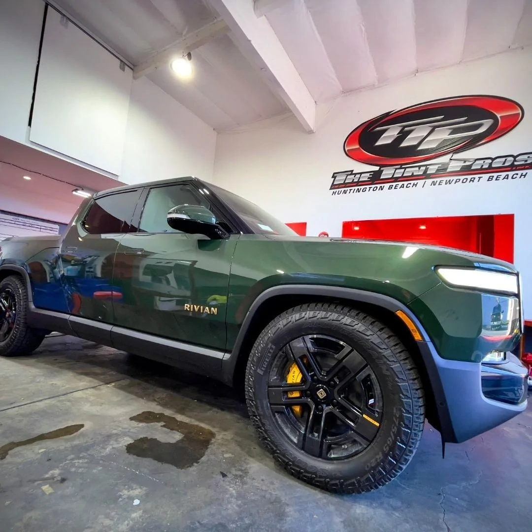 Rivian R1T R1S FOREST GREEN R1T Photos 272005872_4841972165894844_7799867968874445852_n