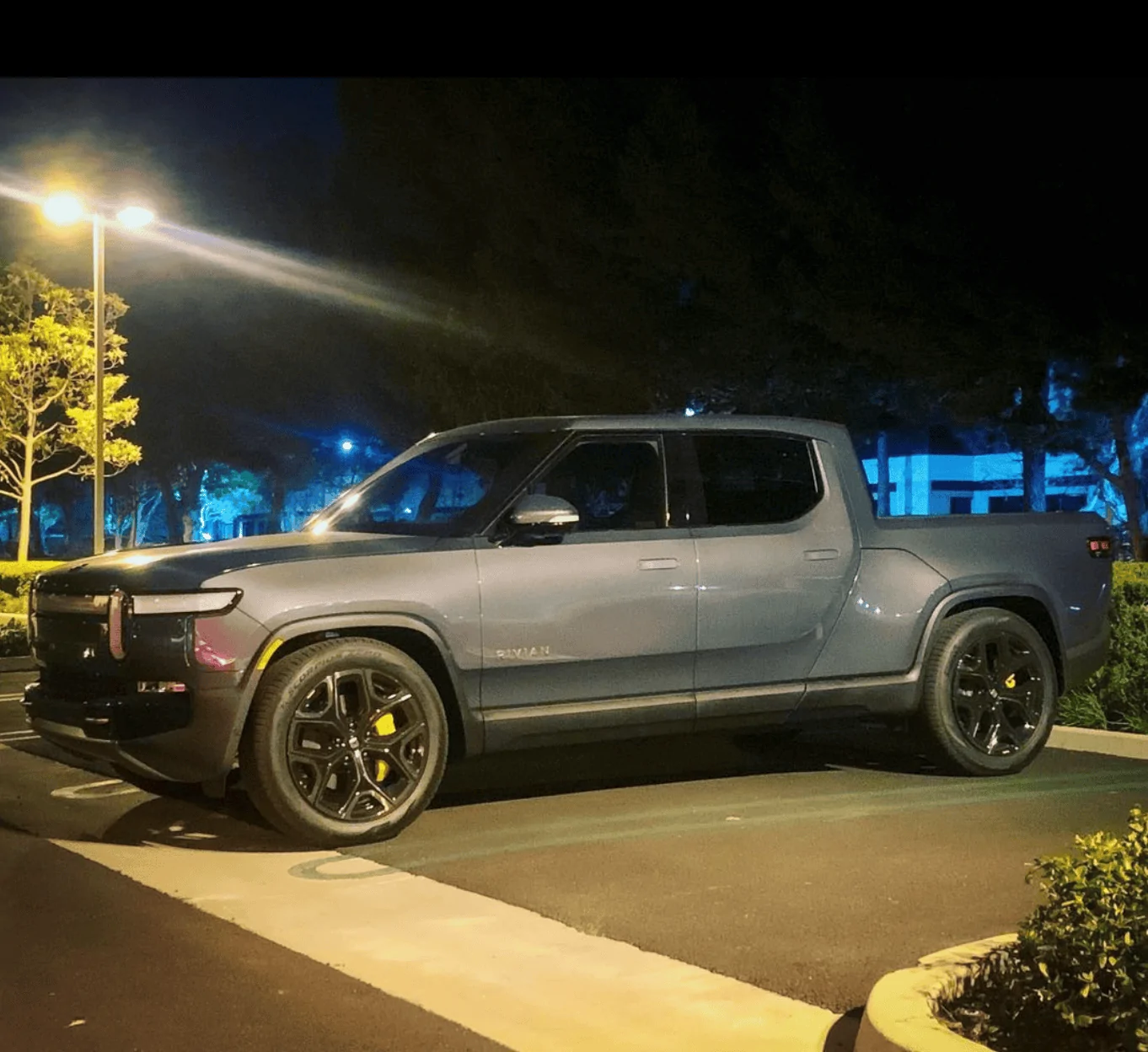 Rivian R1T R1S El CAP GRANITE Rivian Photos Screen Shot 2022-01-25 at 8.30.22 AM