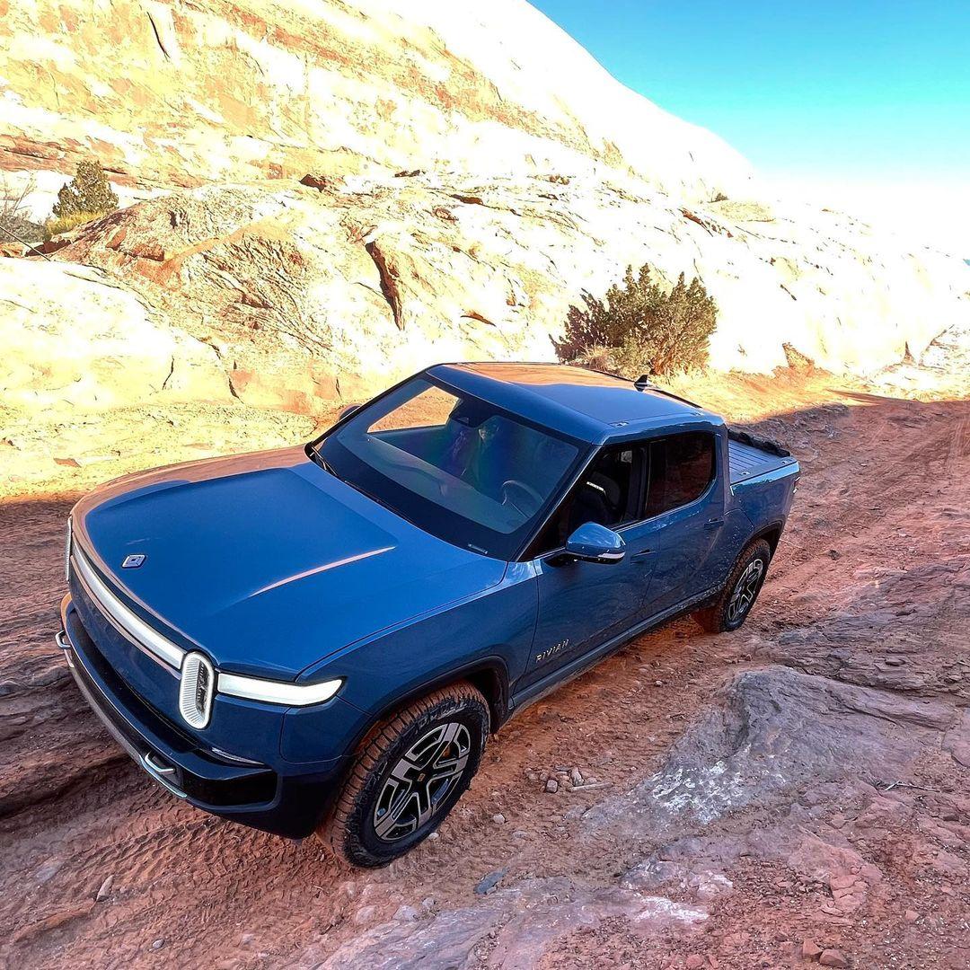 Rivian R1T R1S RIVIAN BLUE Rivian Photos 272700602_129103232935450_7929914697313629713_n
